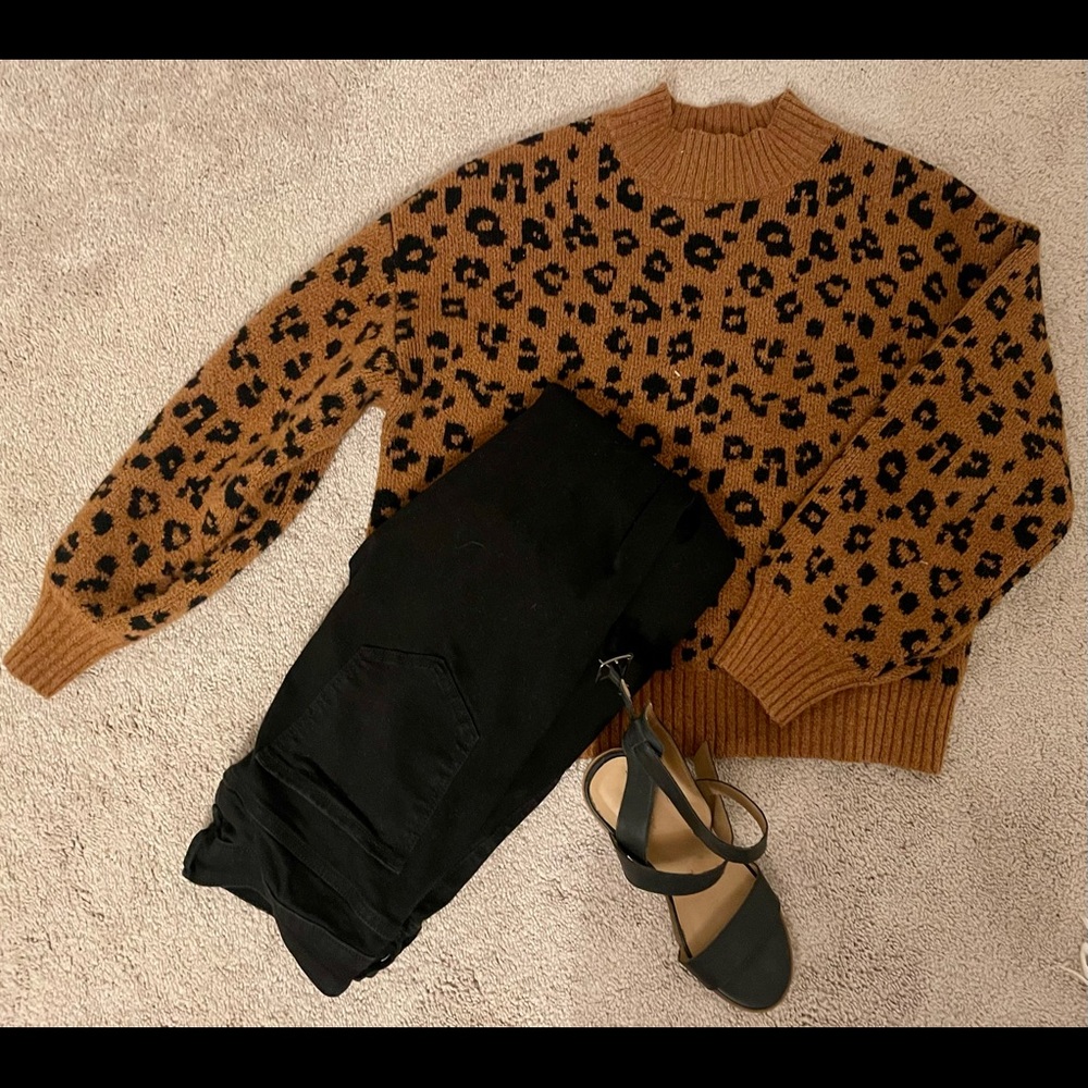 Turtleneck leopard animal print sweater